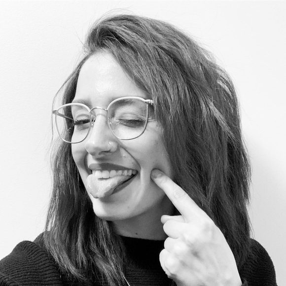 Meet your Posher, Alysha - Picture 1 of 1